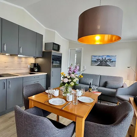 Stylische Mit Balkon Und Wlan Im Seepark Apartment *