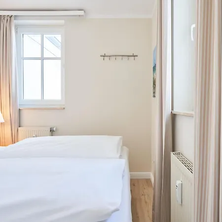 Stylische Mit Balkon Und Wlan Im Seepark Apartment Sellin (Rugen)